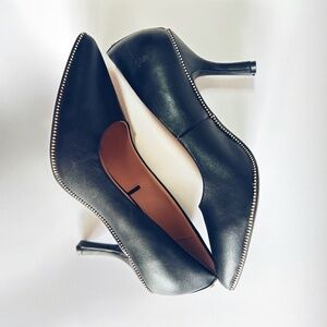 JONES NEW YORK Black Pointed Toe Shoes